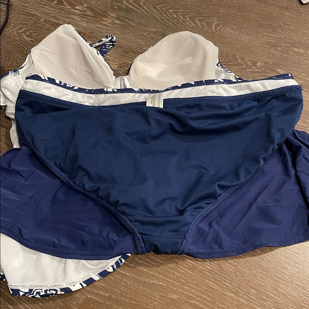 2PC Liz Claiborne Tankini Blue White Patterned Top & Skirt size L - Picture 7 of 11
